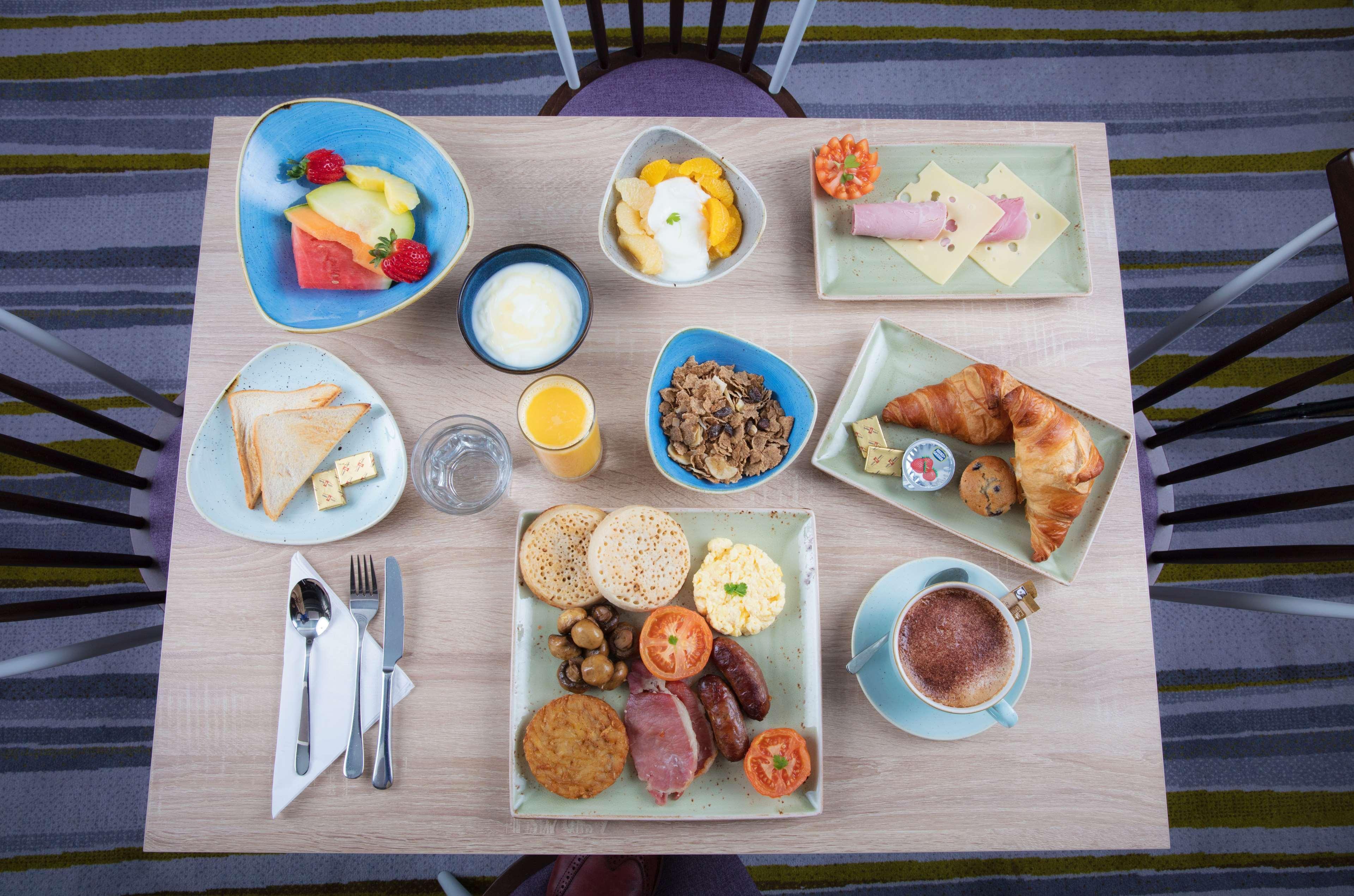 Hampton By Hilton Exeter Airport Hotel